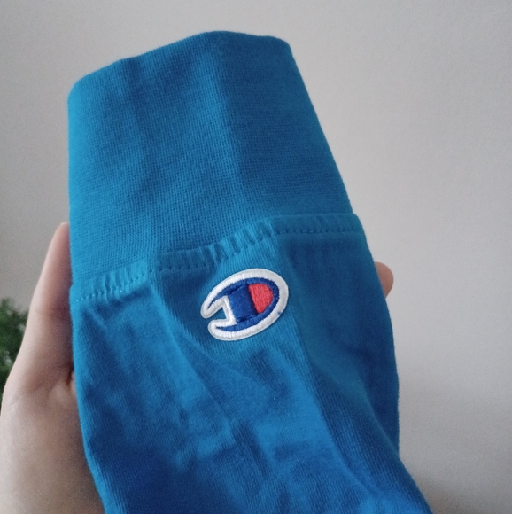 🆕️ NWT Champion Logo Blue Hooded Long Sleeve T-Shirt - Picture 7 of 11